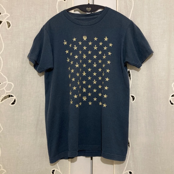 Show Your Patriotism in a Hamilton, Stars T-shirt - Picture 4 of 8